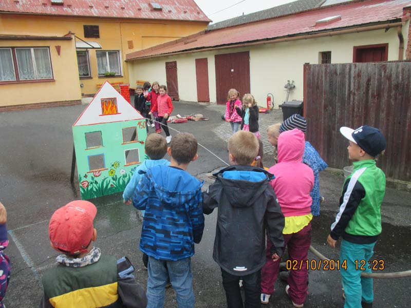 Ze života školní družiny - projekt SOPTÍK