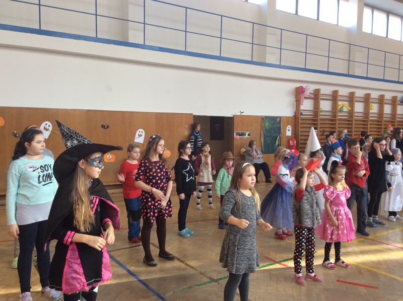 Opožděná halloweenská diskotéka