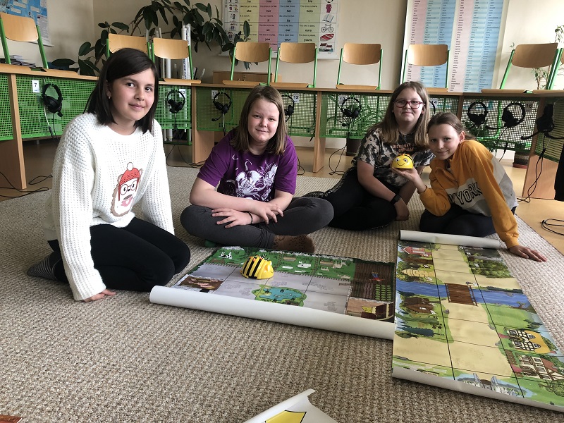 eTwinning nás baví aneb potkejme se ve škole i v sobotu