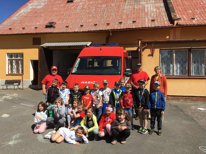 Návštěva hasičské zbrojnice v Neplachovicích