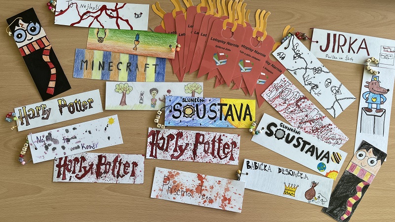 Záložka do knih spojuje školy